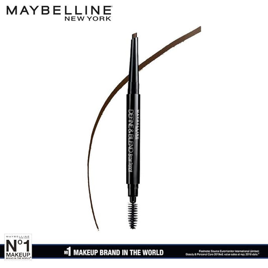 Maybelline New York Brow Pencil, With Spoolie, Long-lasting and Natural-looking Results, Define & Blend Brow Pencil, Natural Brown, 0.16 g